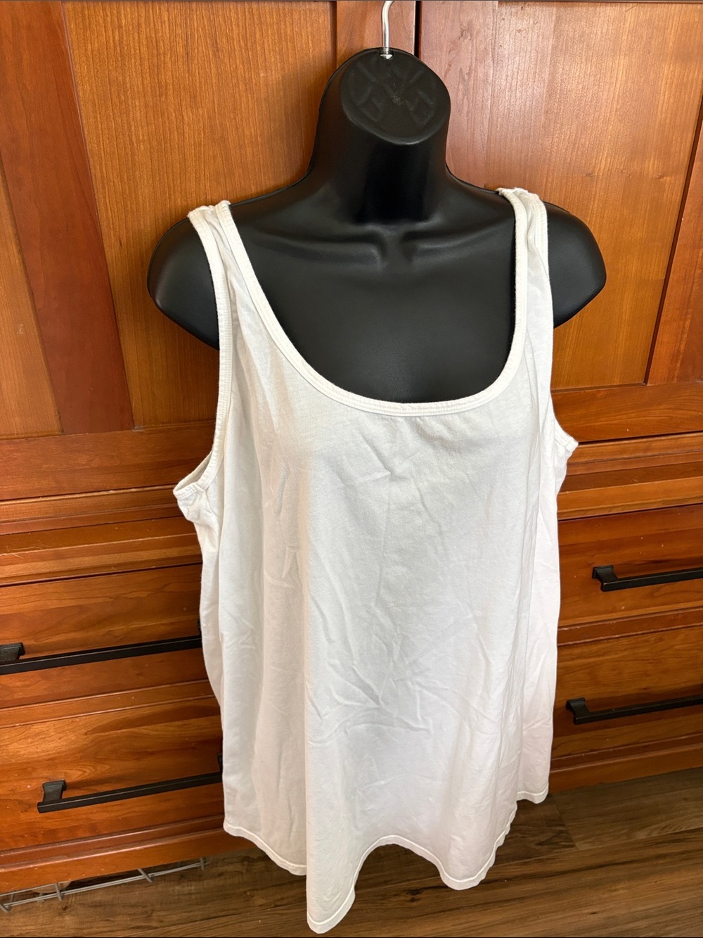 Johnny Was White Scoop Neck Tank Top